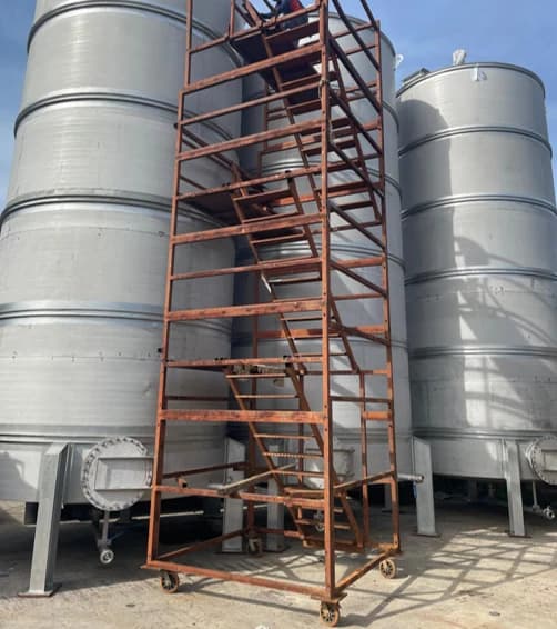 Compounding and chemical dosing systems with process tanks